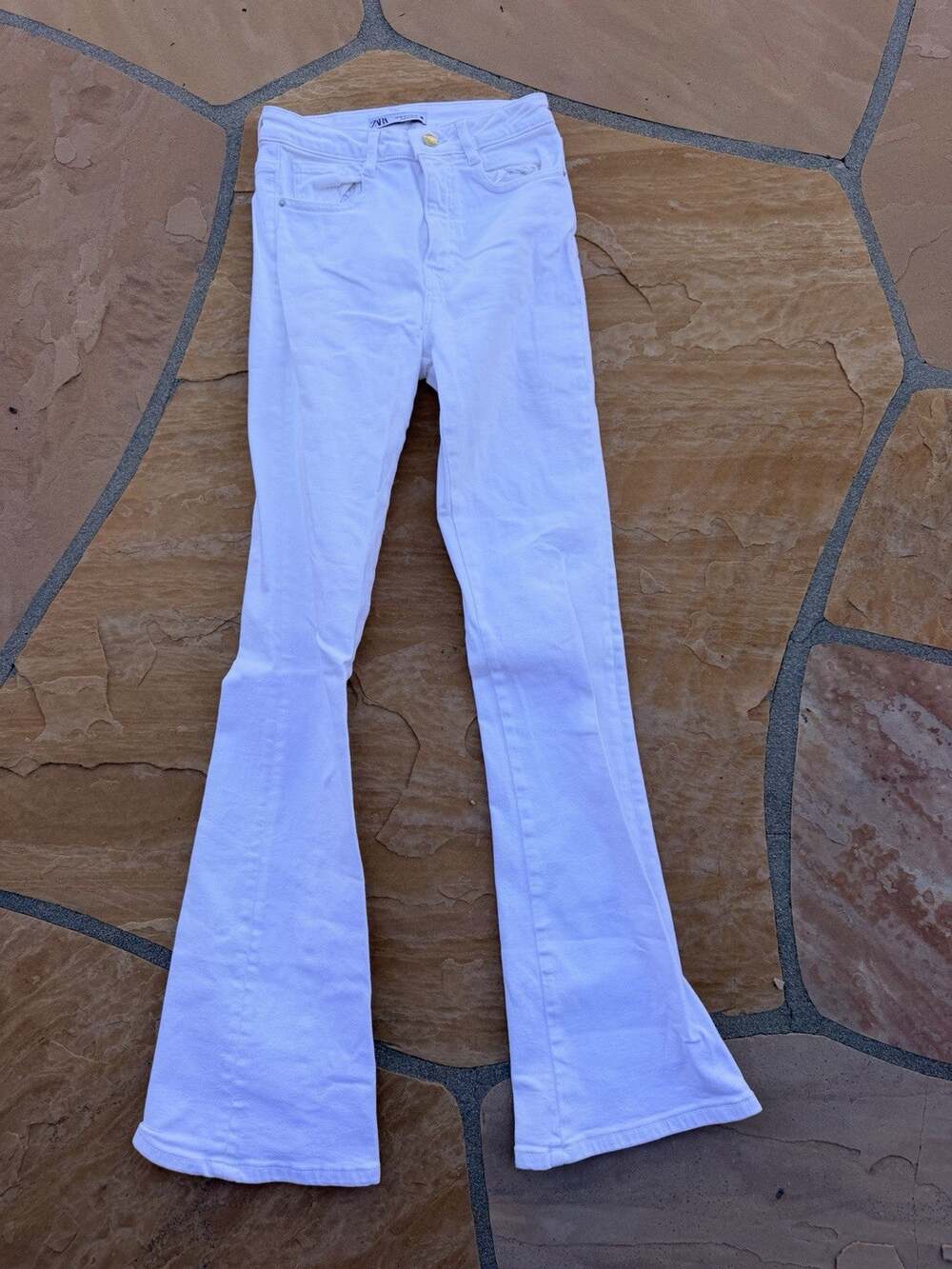 Zara White Flare Bootcut Jeans High Rise Stretch Denim Size 4 ES